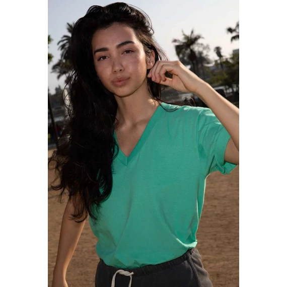 Unisex fine jersey v-nyakú póló